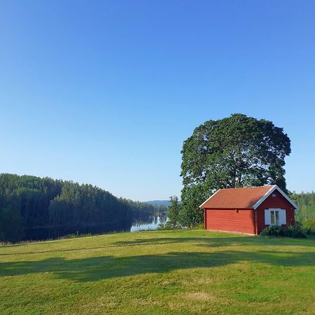 Villa Gladtjaern Smedjebacken Bagian luar foto