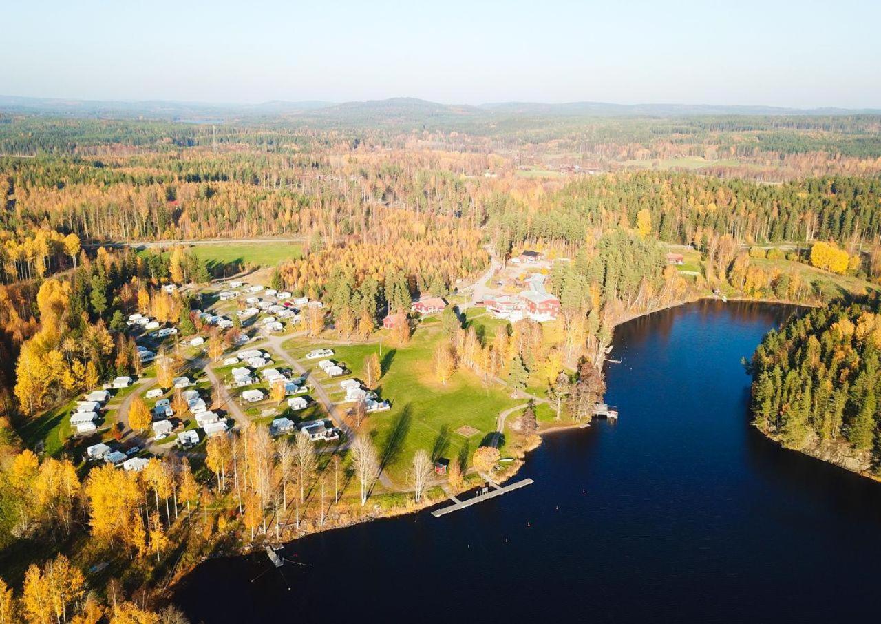 Villa Gladtjaern Smedjebacken Bagian luar foto