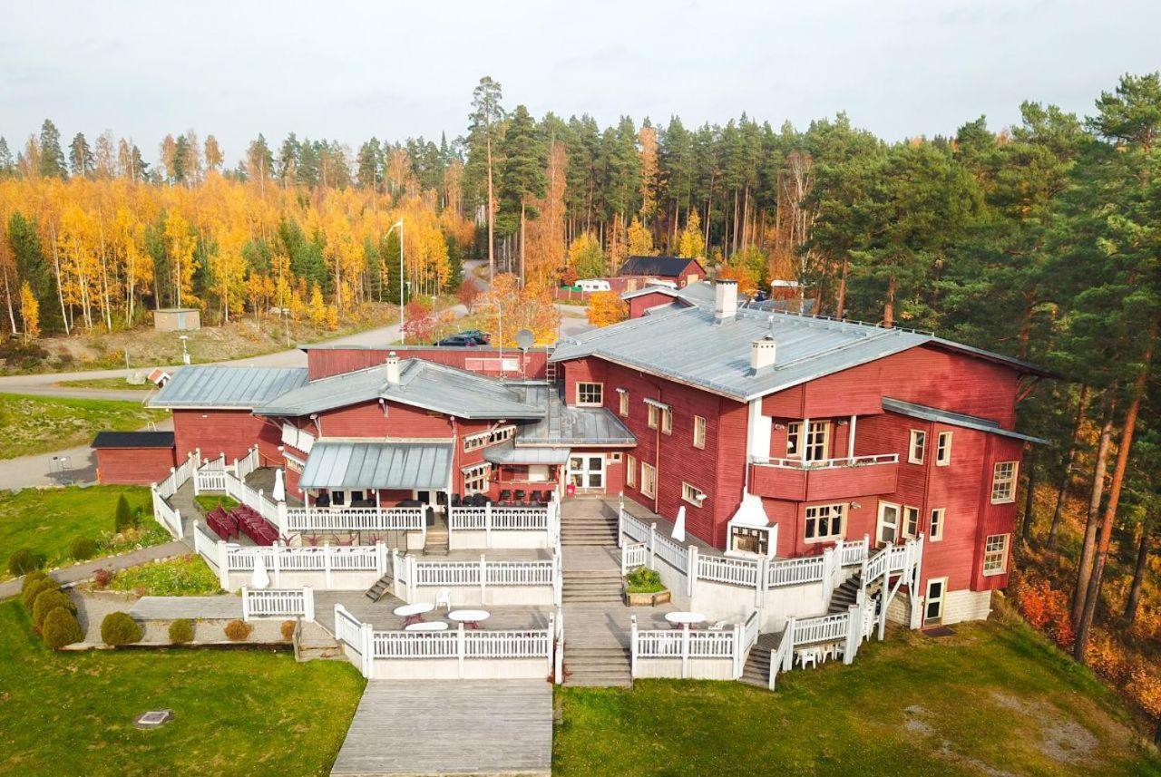 Villa Gladtjaern Smedjebacken Bagian luar foto