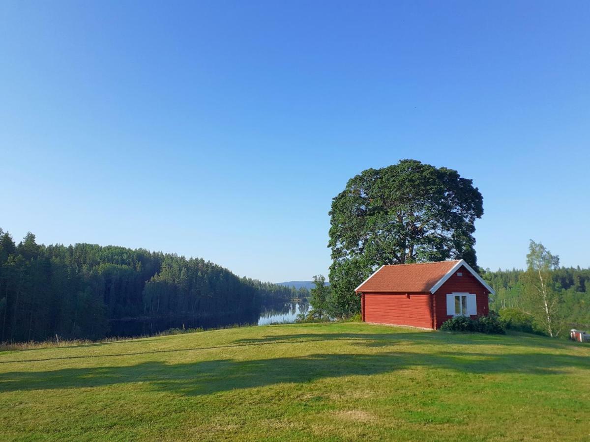 Villa Gladtjaern Smedjebacken Bagian luar foto
